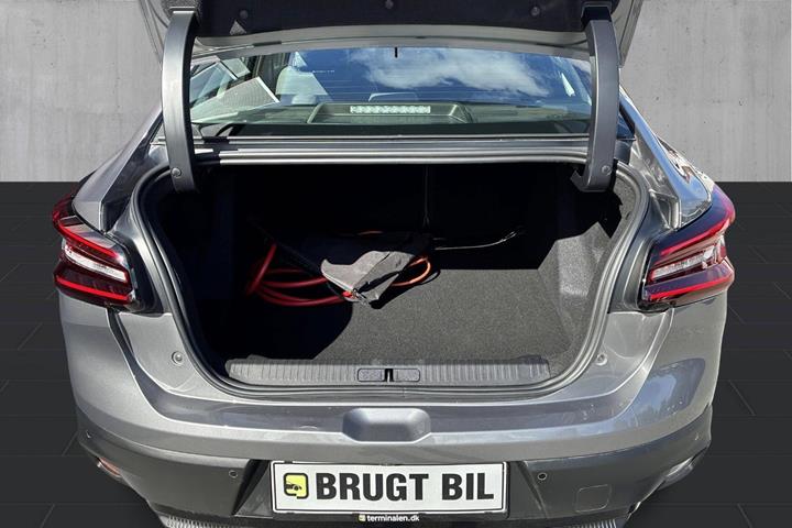 Grå Citroën ë-C4 X fra 2025