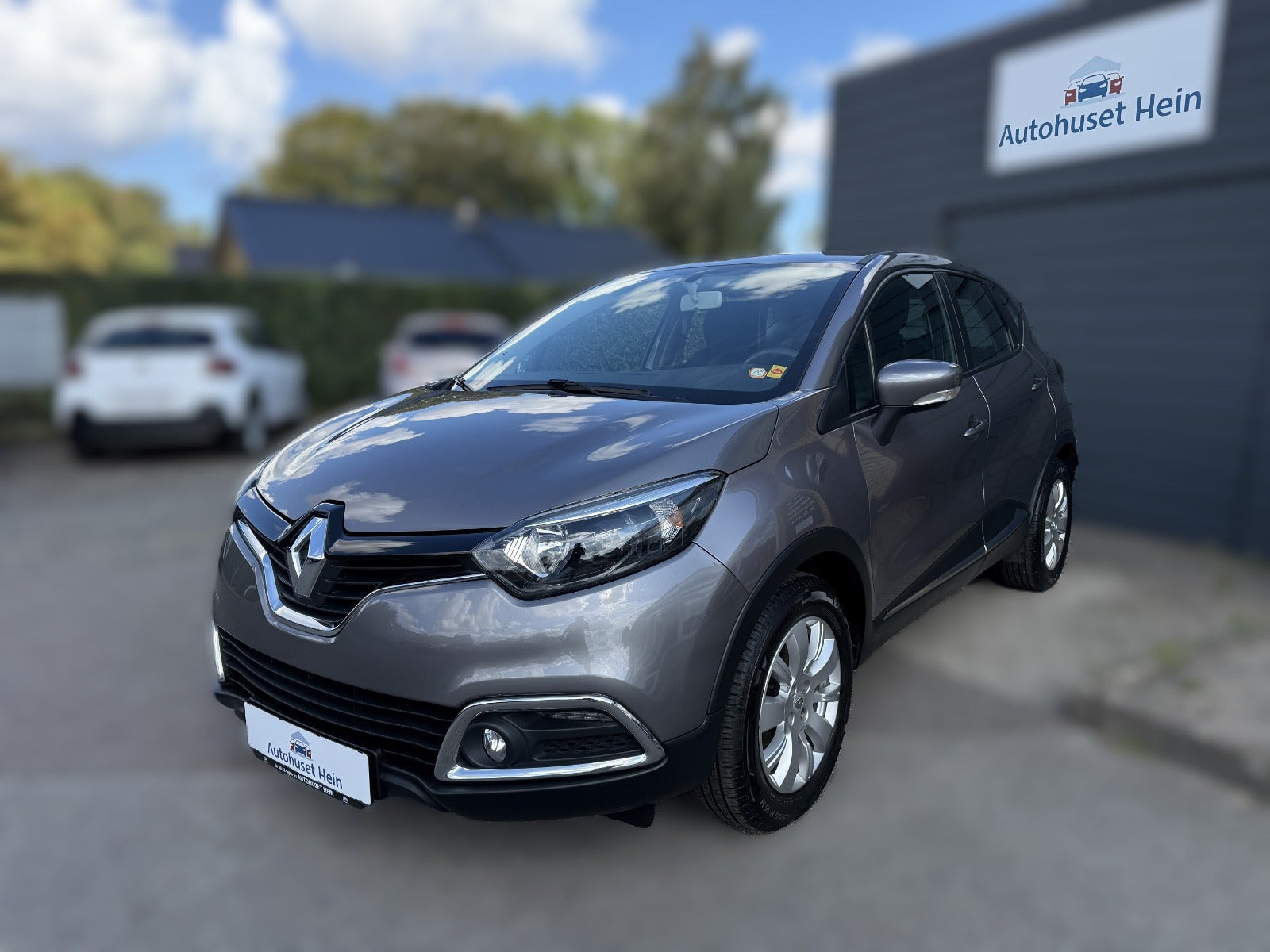 Grå Renault Captur fra 2013