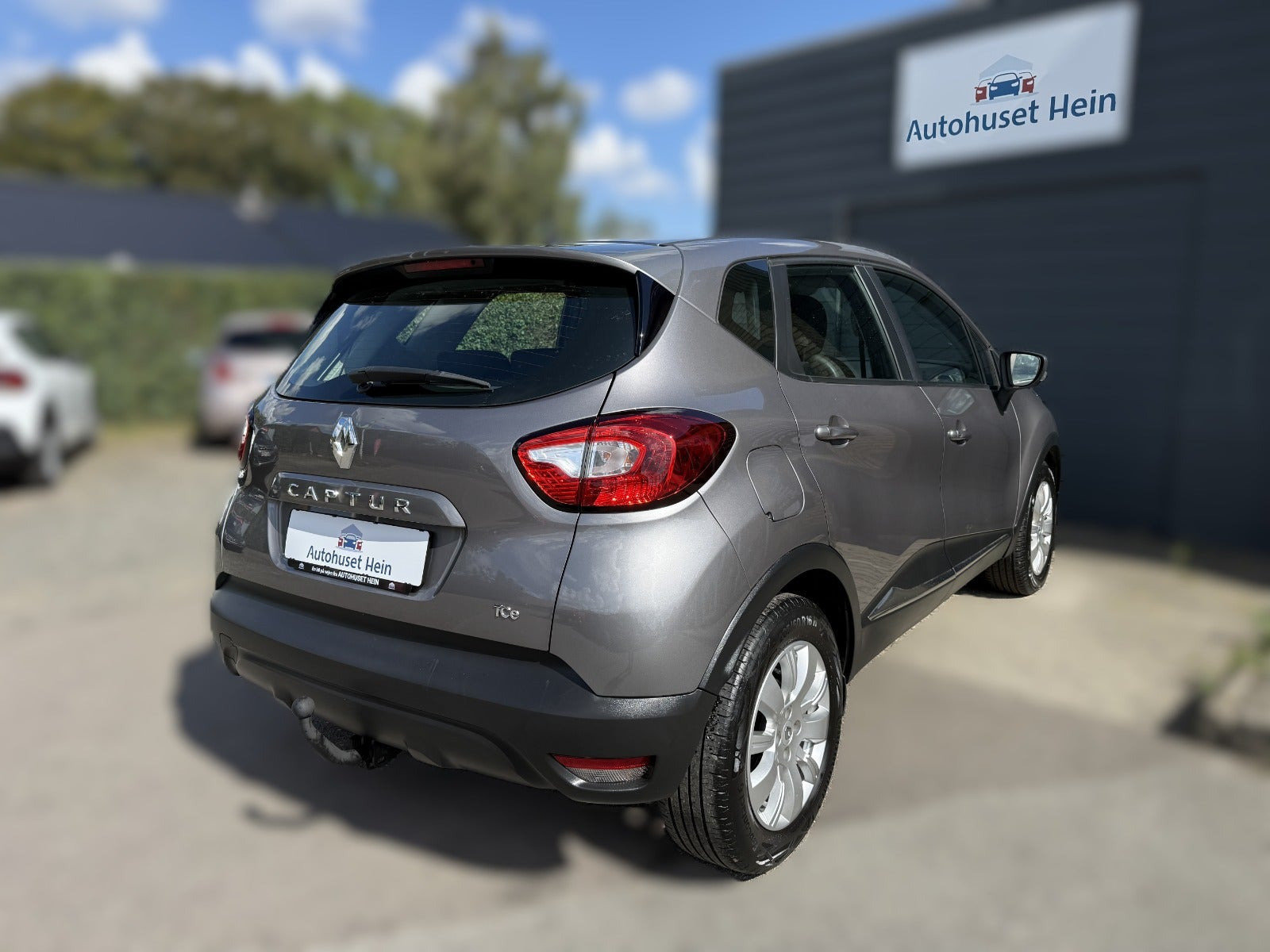 Grå Renault Captur fra 2013