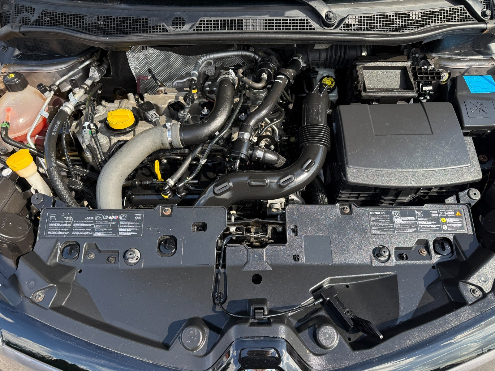 Grå Renault Captur fra 2013