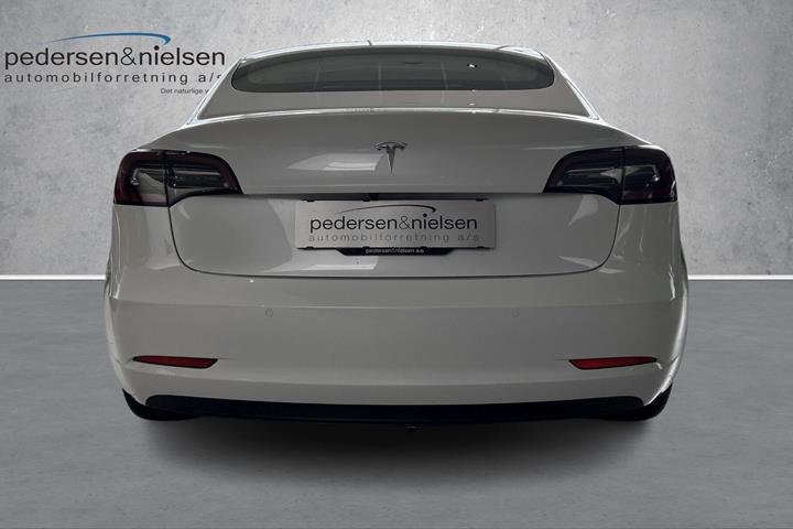 undefined Tesla Model 3 fra 2021