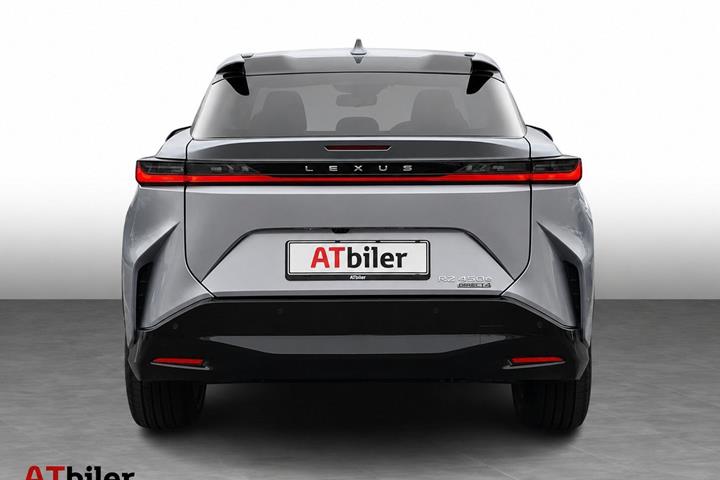 Sølv Lexus RZ fra 2024