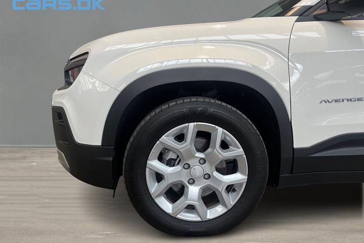 Hvid Jeep Avenger fra 2025
