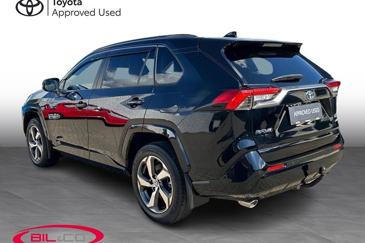 Sort Toyota RAV4 Plug-in fra 2020