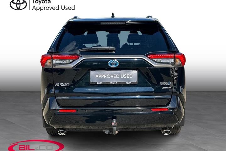 Sort Toyota RAV4 Plug-in fra 2020