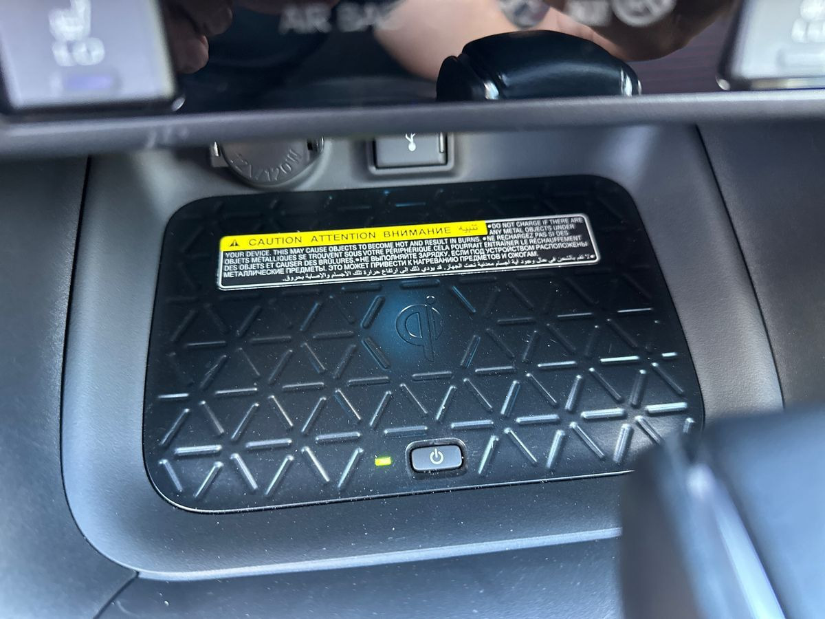 Sort Toyota RAV4 Plug-in fra 2020