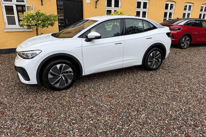 Hvid VW ID.5 fra 2025