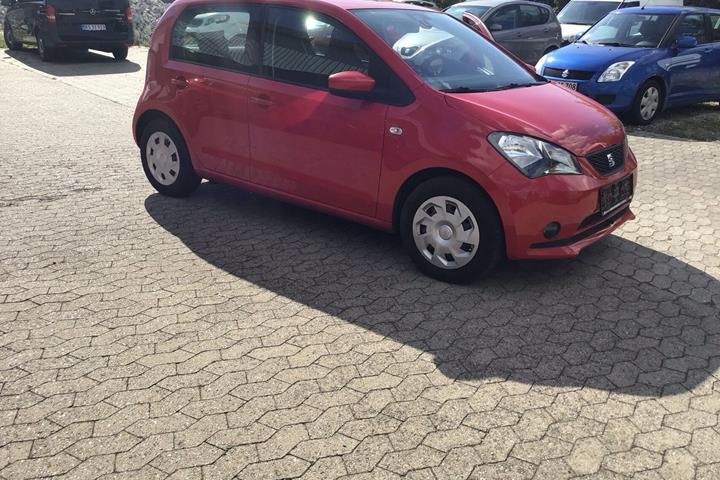 Rød Seat Mii fra 2019