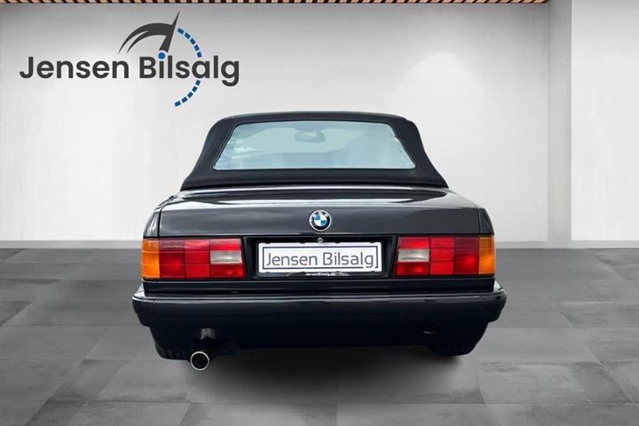 undefined BMW 318i fra 1993