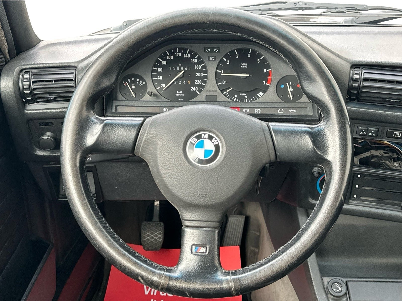 undefined BMW 318i fra 1993