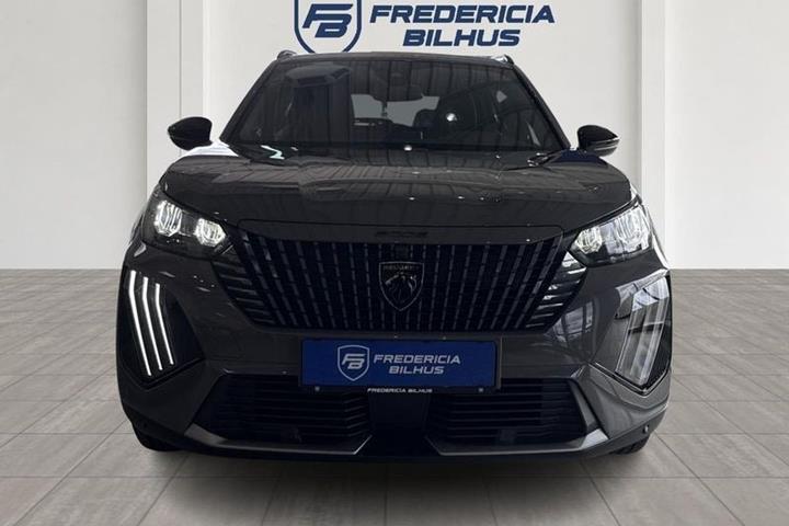 Grå Peugeot e-2008 fra 2025