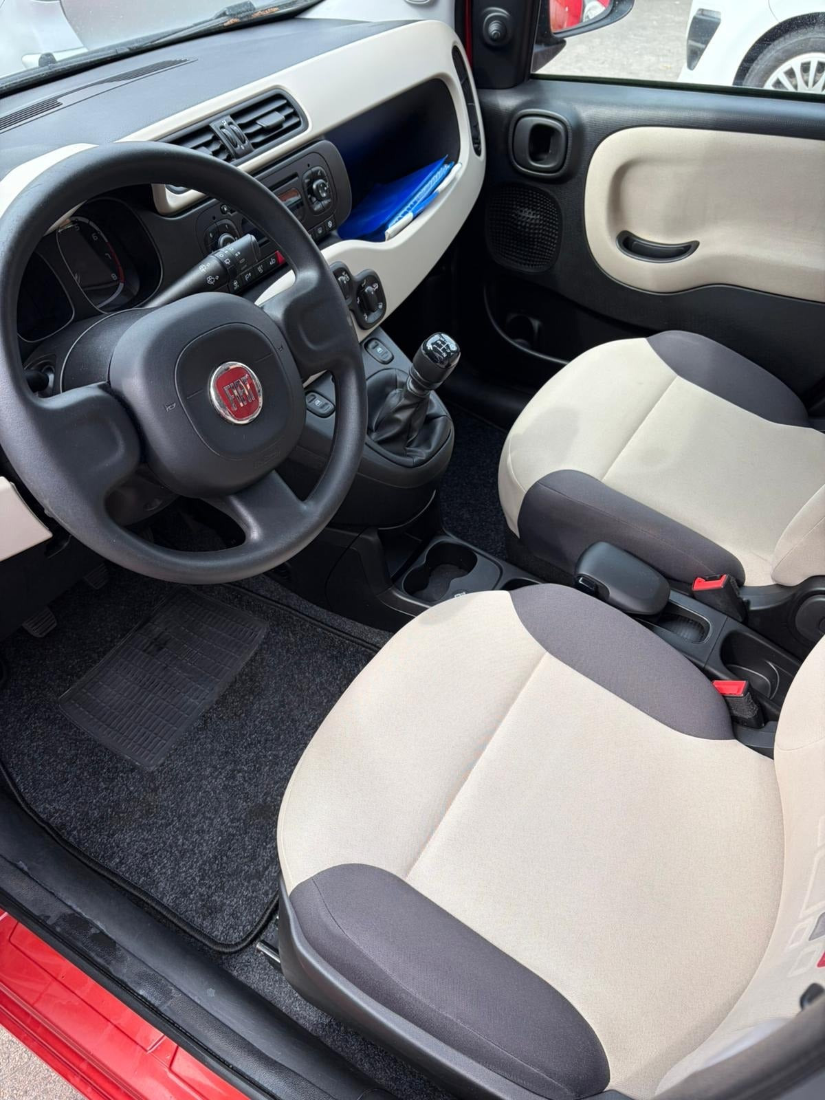Grøn Fiat Panda fra 2013