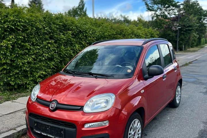 Grøn Fiat Panda fra 2012