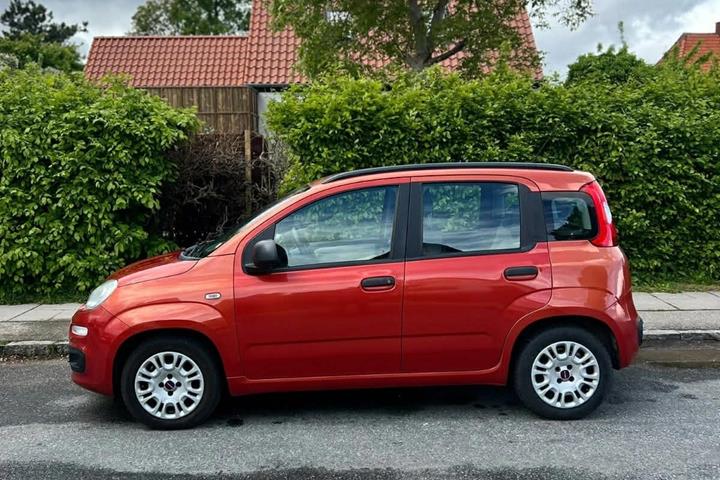 Grøn Fiat Panda fra 2012