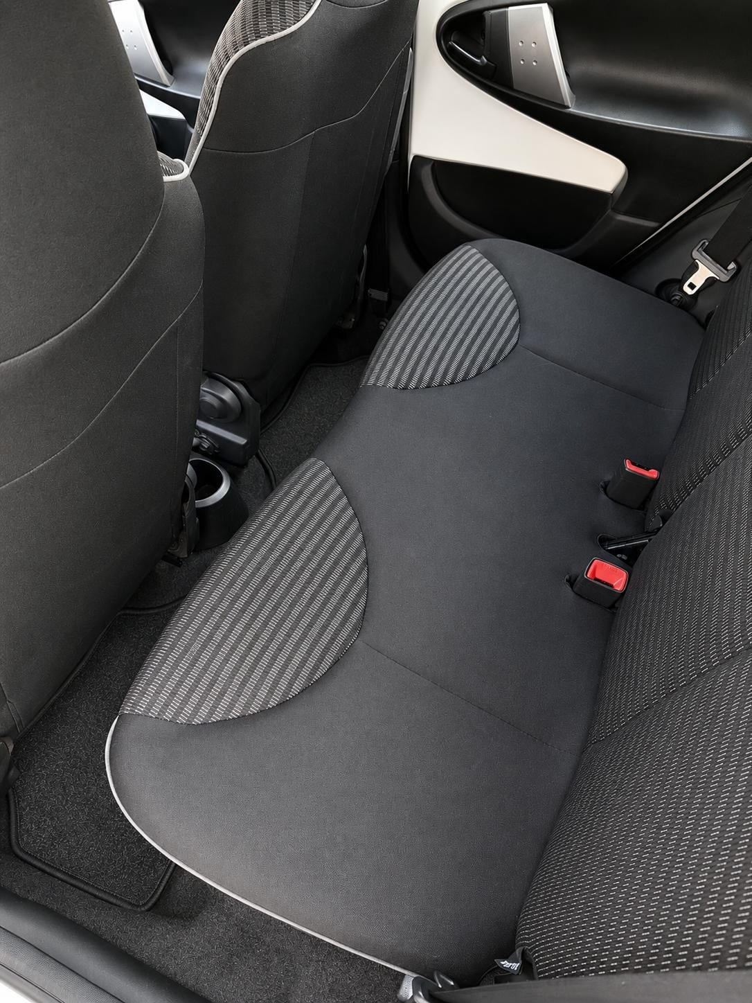 Grøn Peugeot 107 fra 2013