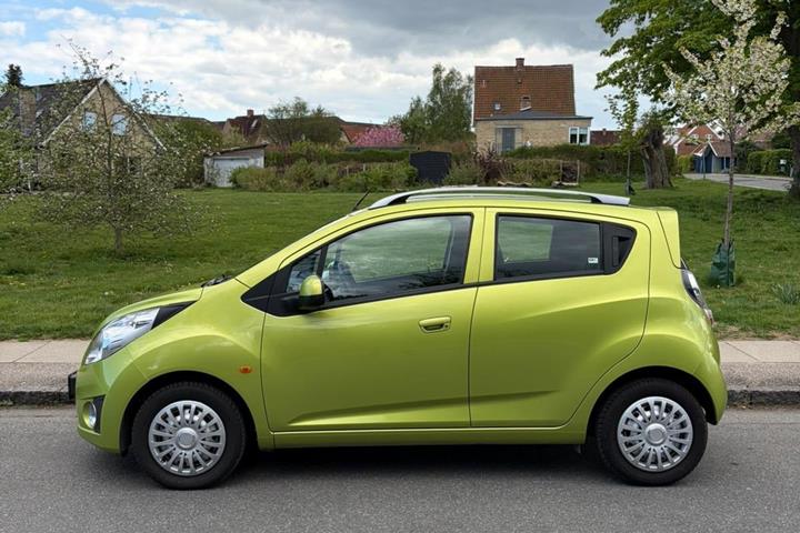 Grøn Chevrolet Spark fra 2012