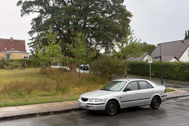 undefined Mazda 626 fra 1998