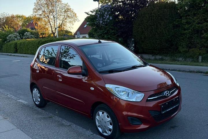 Grøn Hyundai i10 fra 2011
