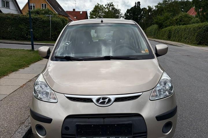 Grøn Hyundai i10 fra 2010