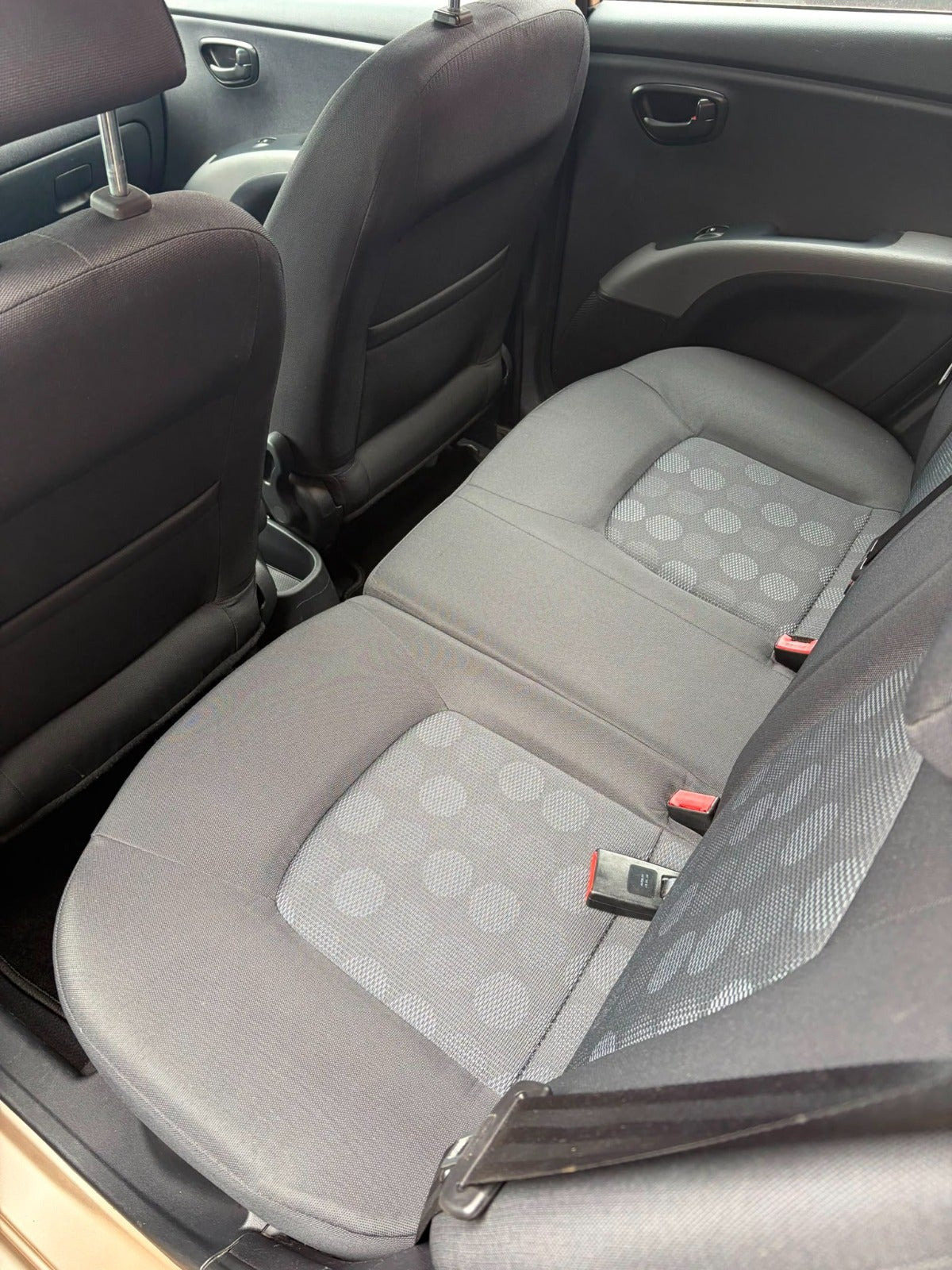 Grøn Hyundai i10 fra 2010