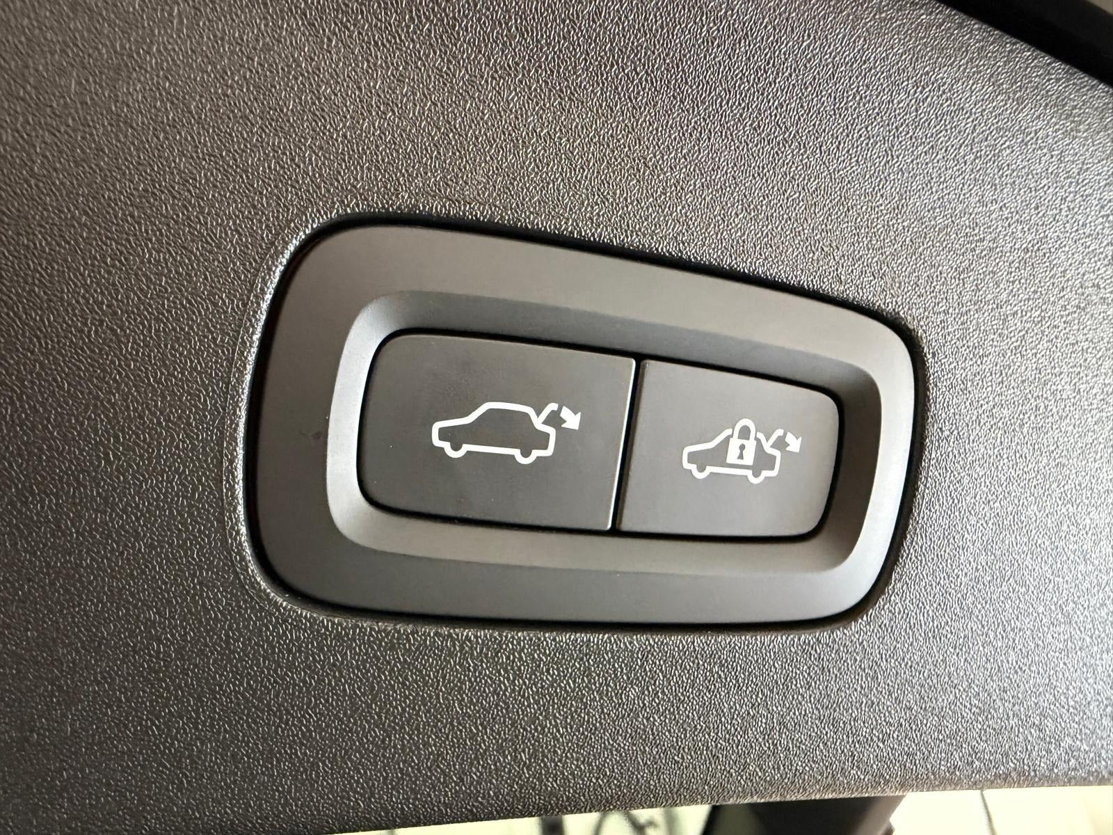Sort Polestar 2 fra 2023