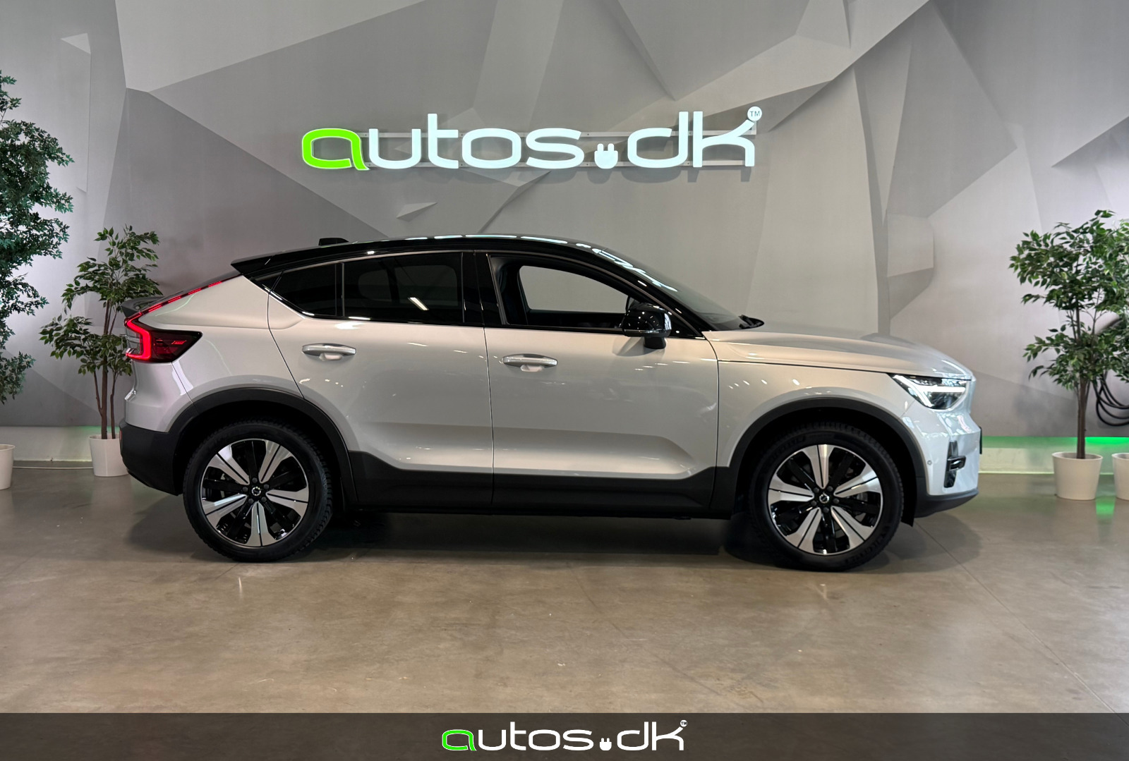 Sølv Volvo C40 fra 2023