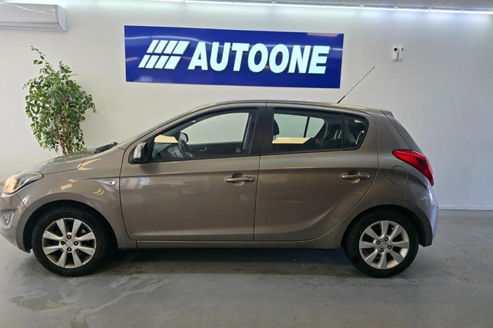 Sort Hyundai i20 fra 2013