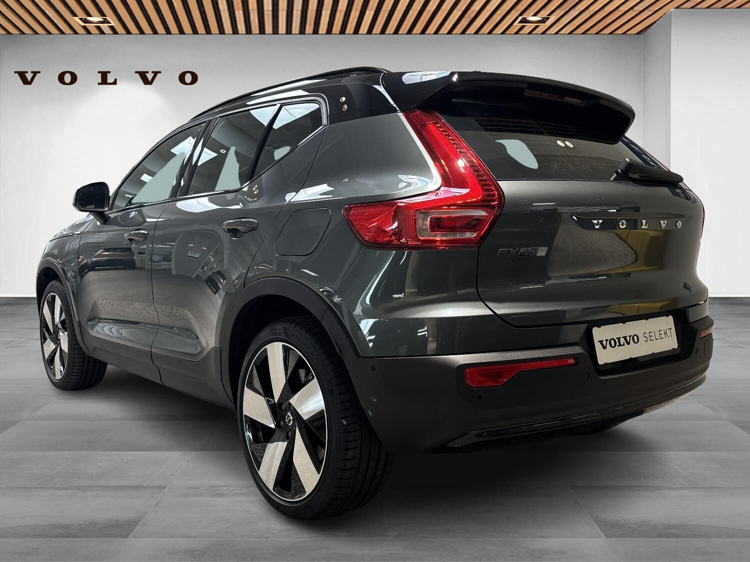 Grøn Volvo EX40 fra 2026