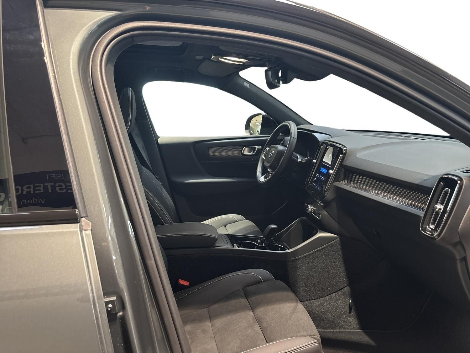Grøn Volvo EX40 fra 2026