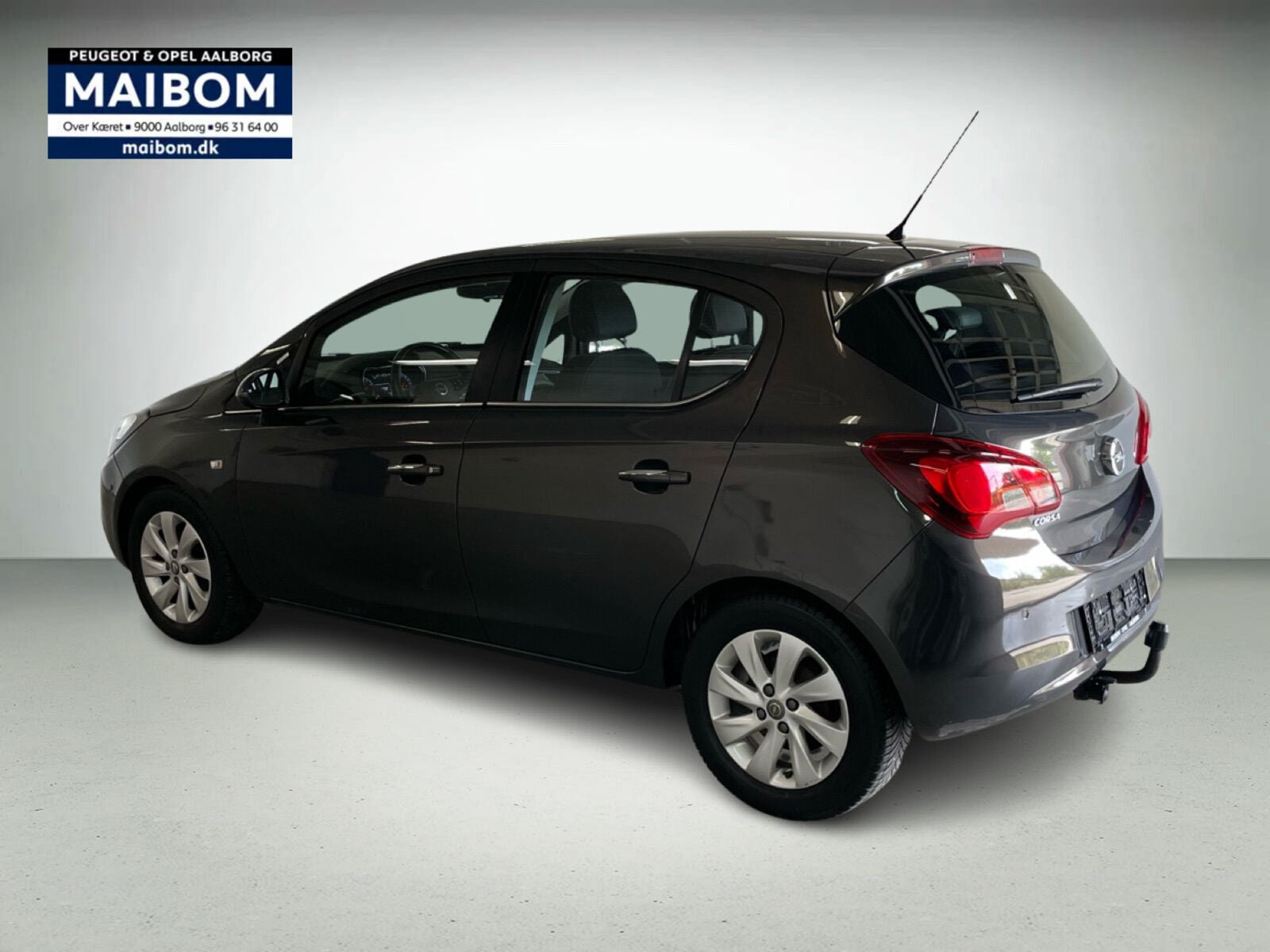 Sort Opel Corsa fra 2015