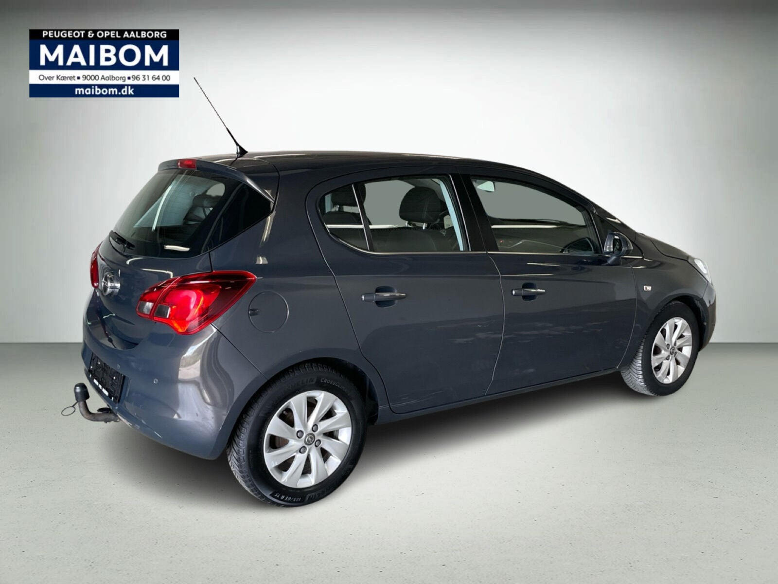 Sort Opel Corsa fra 2015