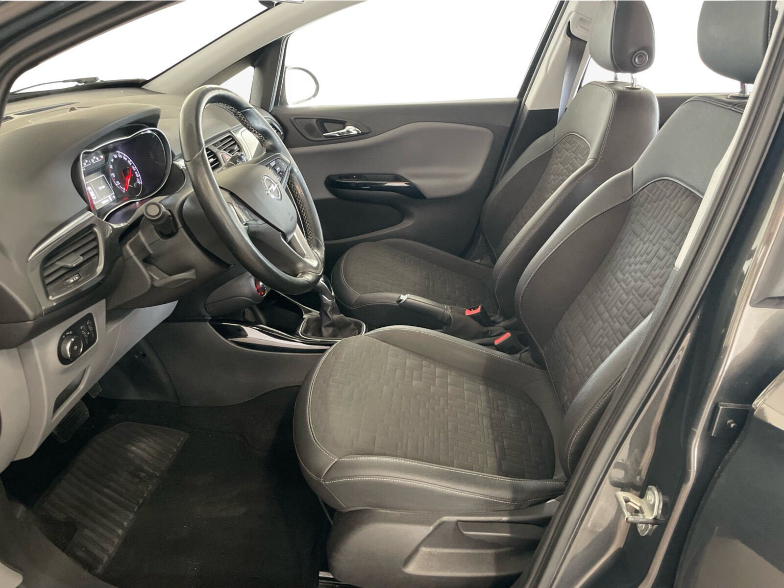 Sort Opel Corsa fra 2015