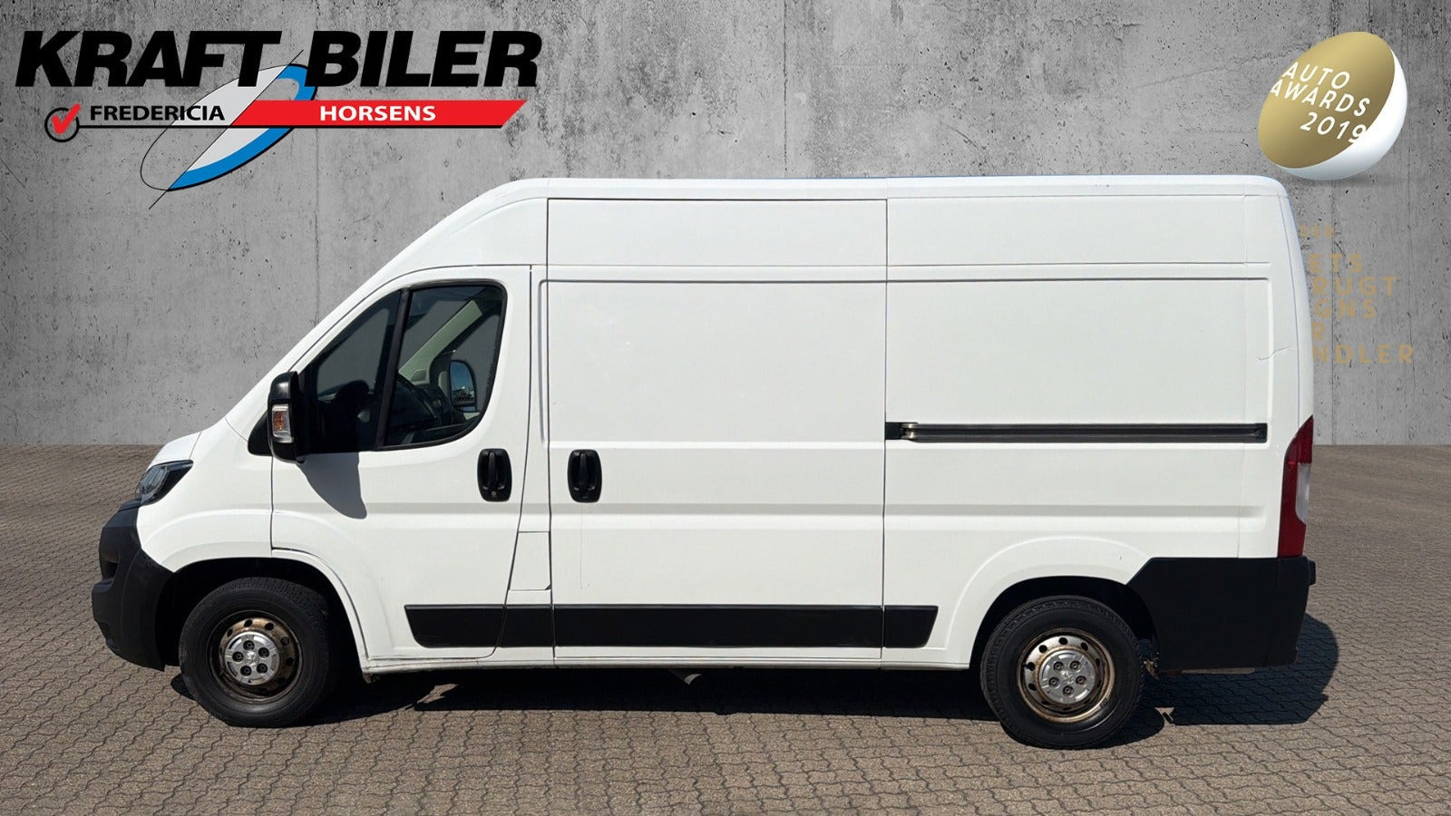 Hvid Peugeot Boxer 333 fra 2017