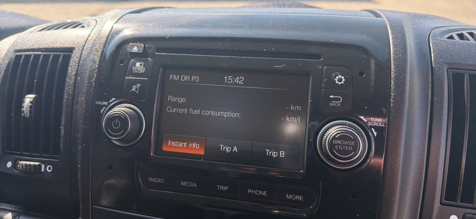 Hvid Peugeot Boxer 333 fra 2017