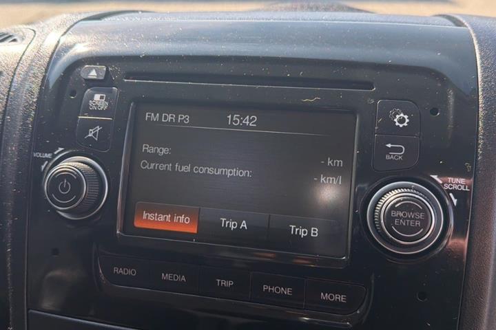 Hvid Peugeot Boxer 333 fra 2017