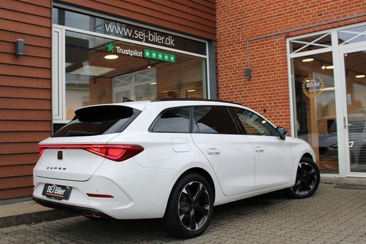Hvid Cupra Leon fra 2022