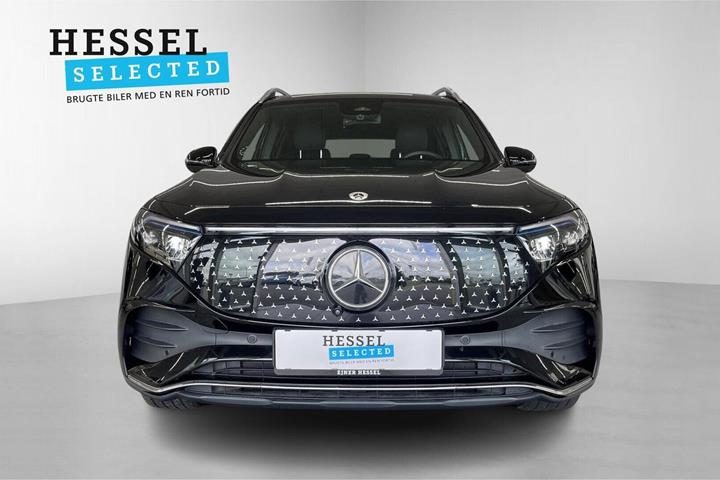 Sort Mercedes EQB250+ fra 2024