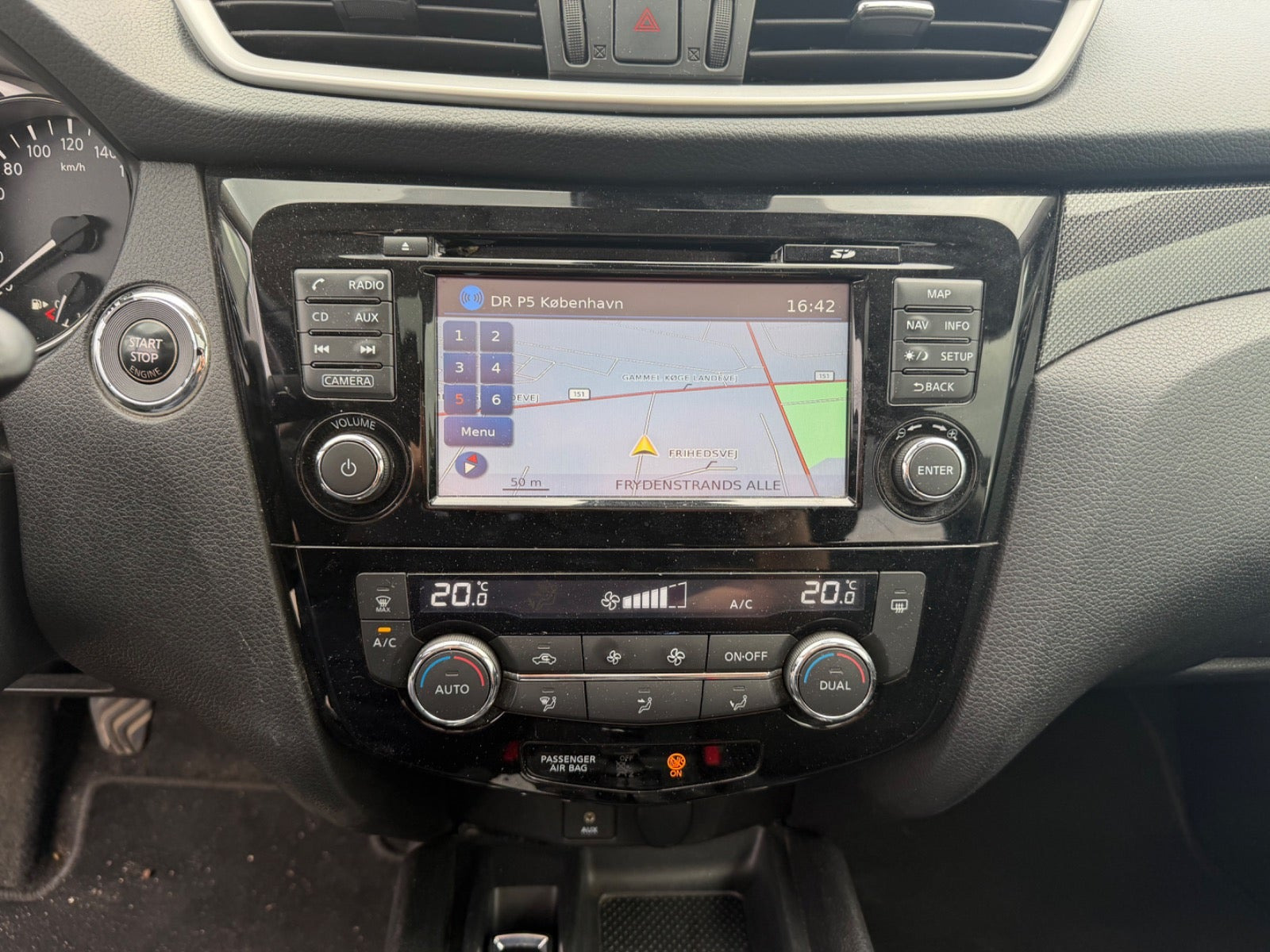 undefined Nissan X-Trail fra 2016