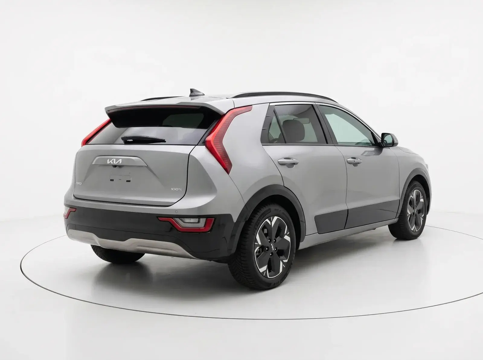 Sølv Kia Niro fra 2024