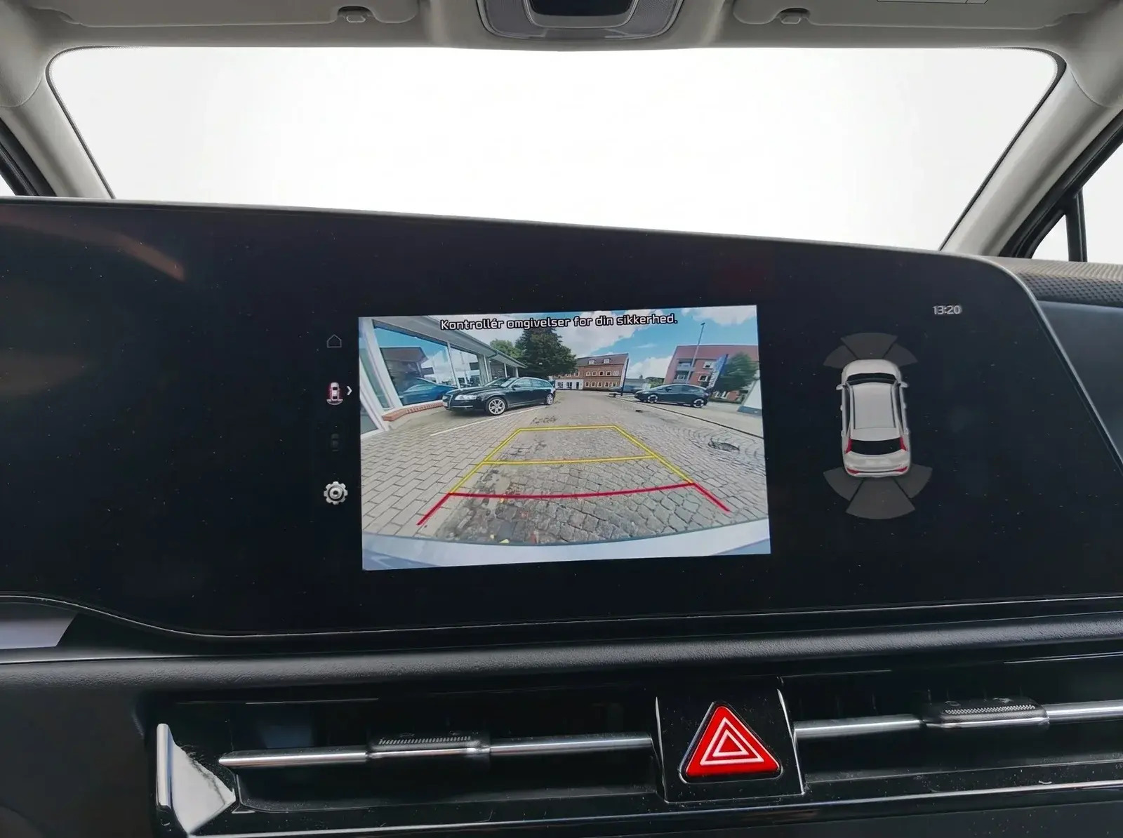 Sølv Kia Niro fra 2024