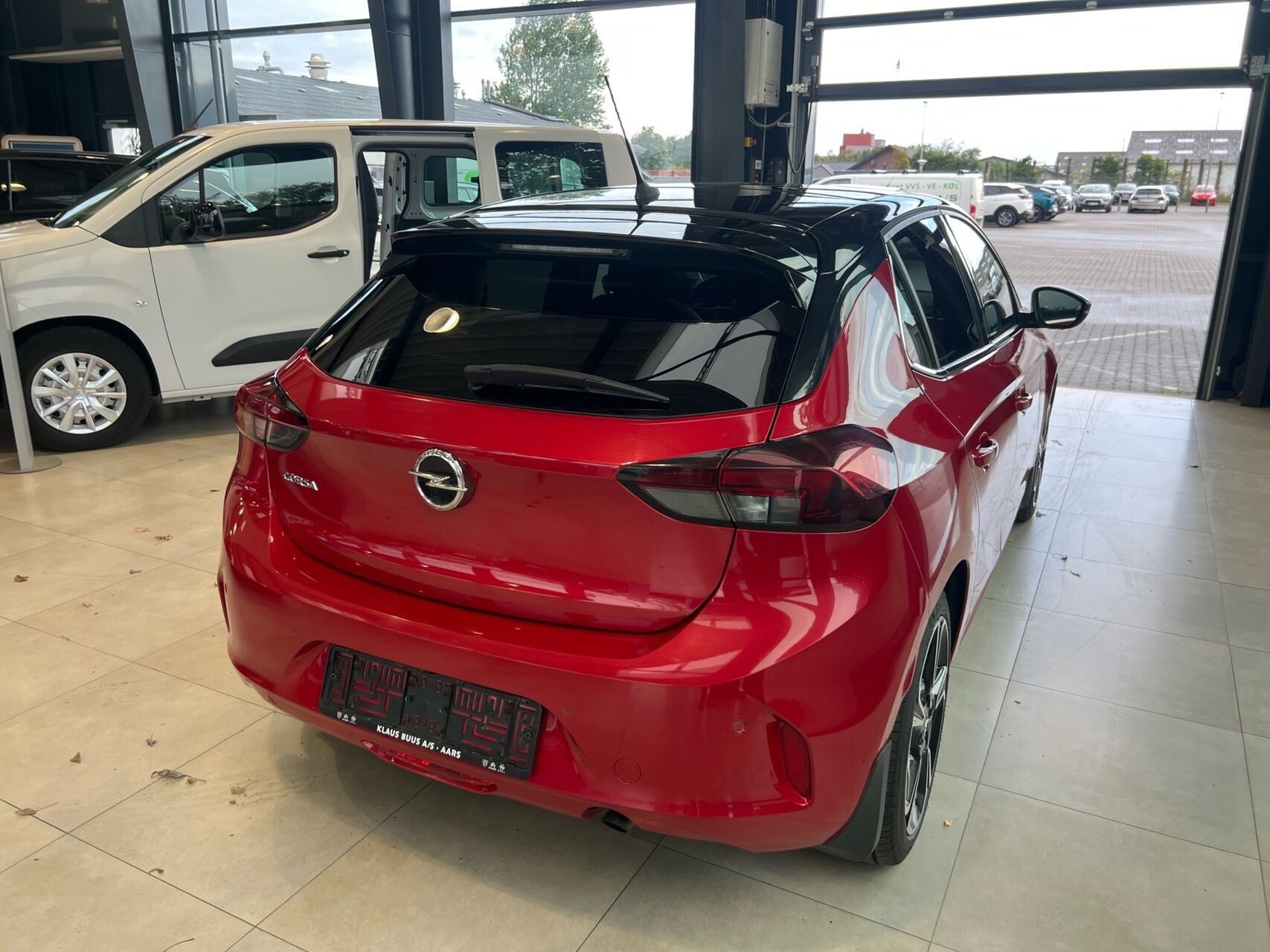 Rød Opel Corsa fra 2021