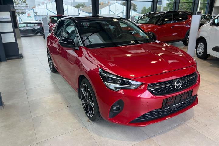 Rød Opel Corsa fra 2021