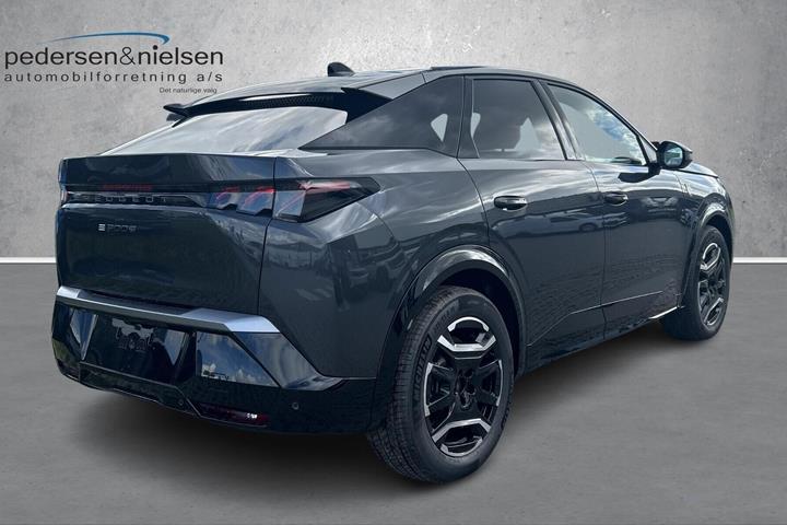 Grå Peugeot e-3008 fra 2026