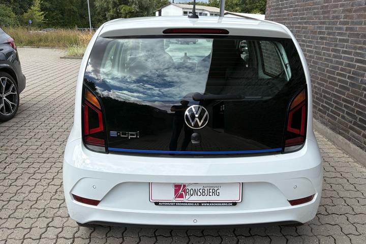 Hvid VW e-up fra 2021