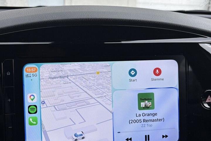 Hvid Toyota Aygo X fra 2025