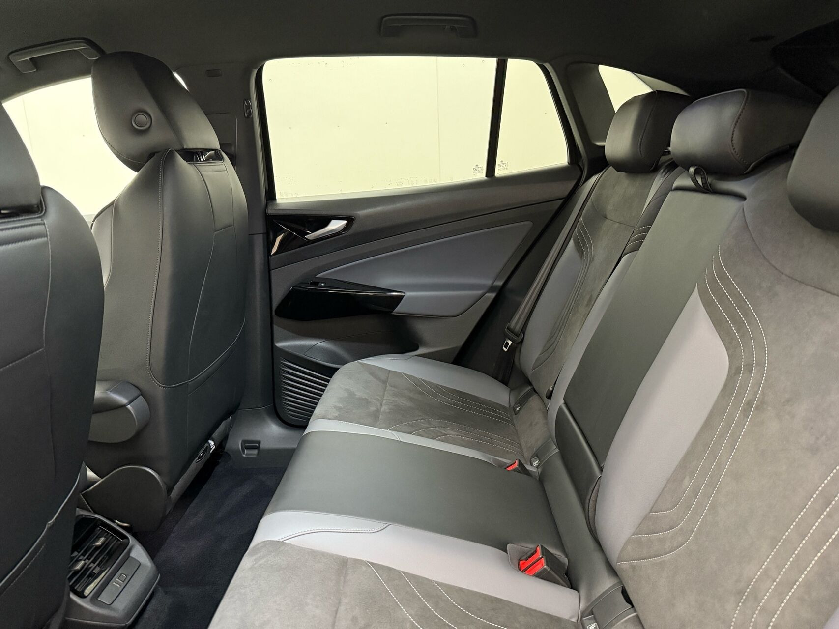 Sort VW ID.4 fra 2023