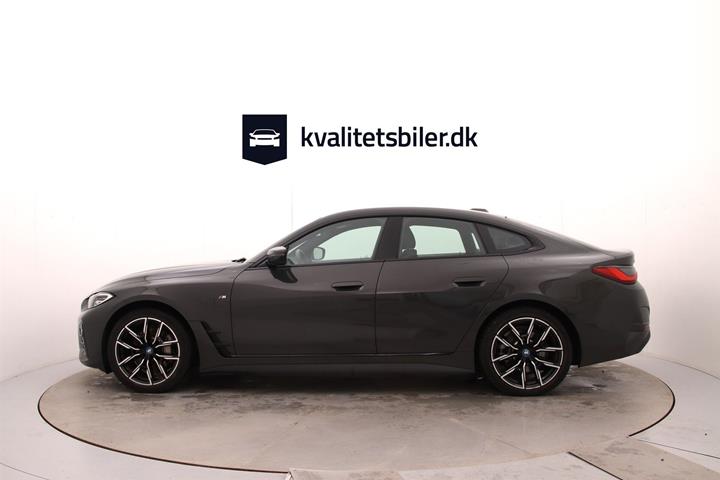 Grå BMW i4 fra 2022