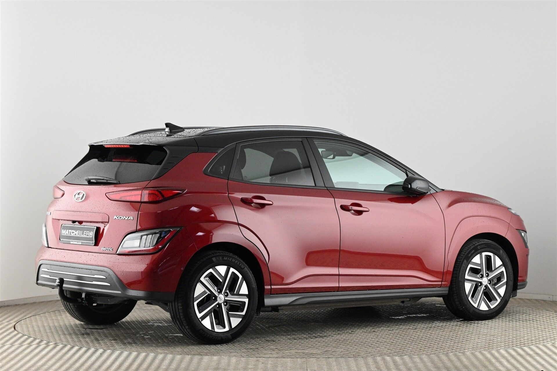 Rød Hyundai Kona fra 2022
