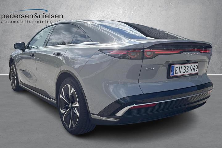 Grå Mazda 6e fra 2026