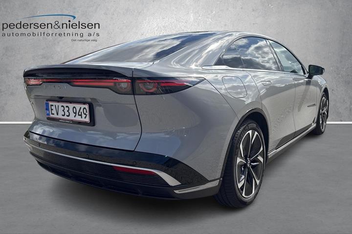 Grå Mazda 6e fra 2026